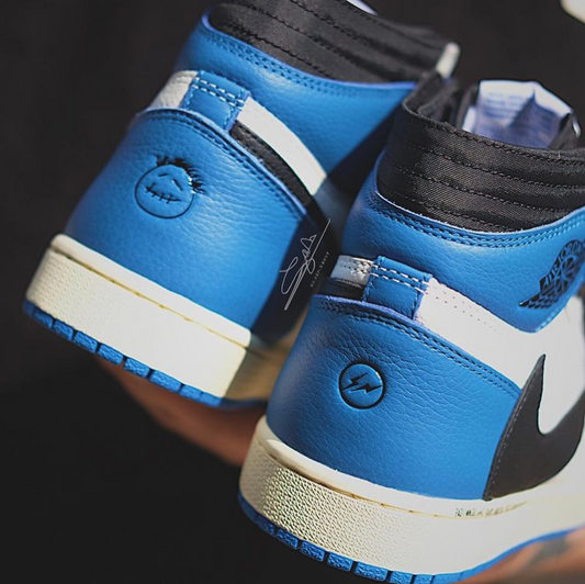 Travis Scott x fragment x AJ 1