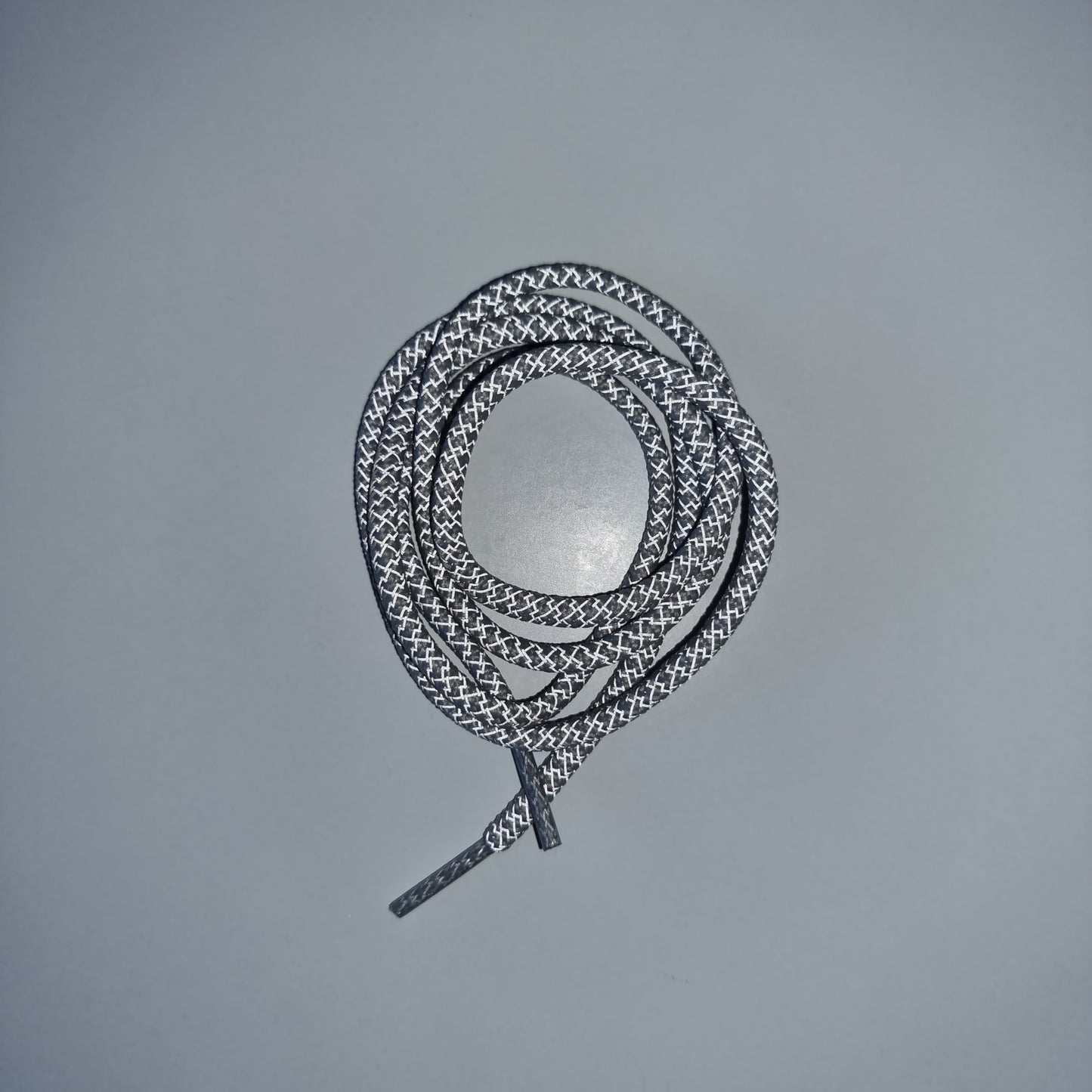 Round Reflective Light grey laces 100cm